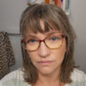 Meet your Posher, Jenn